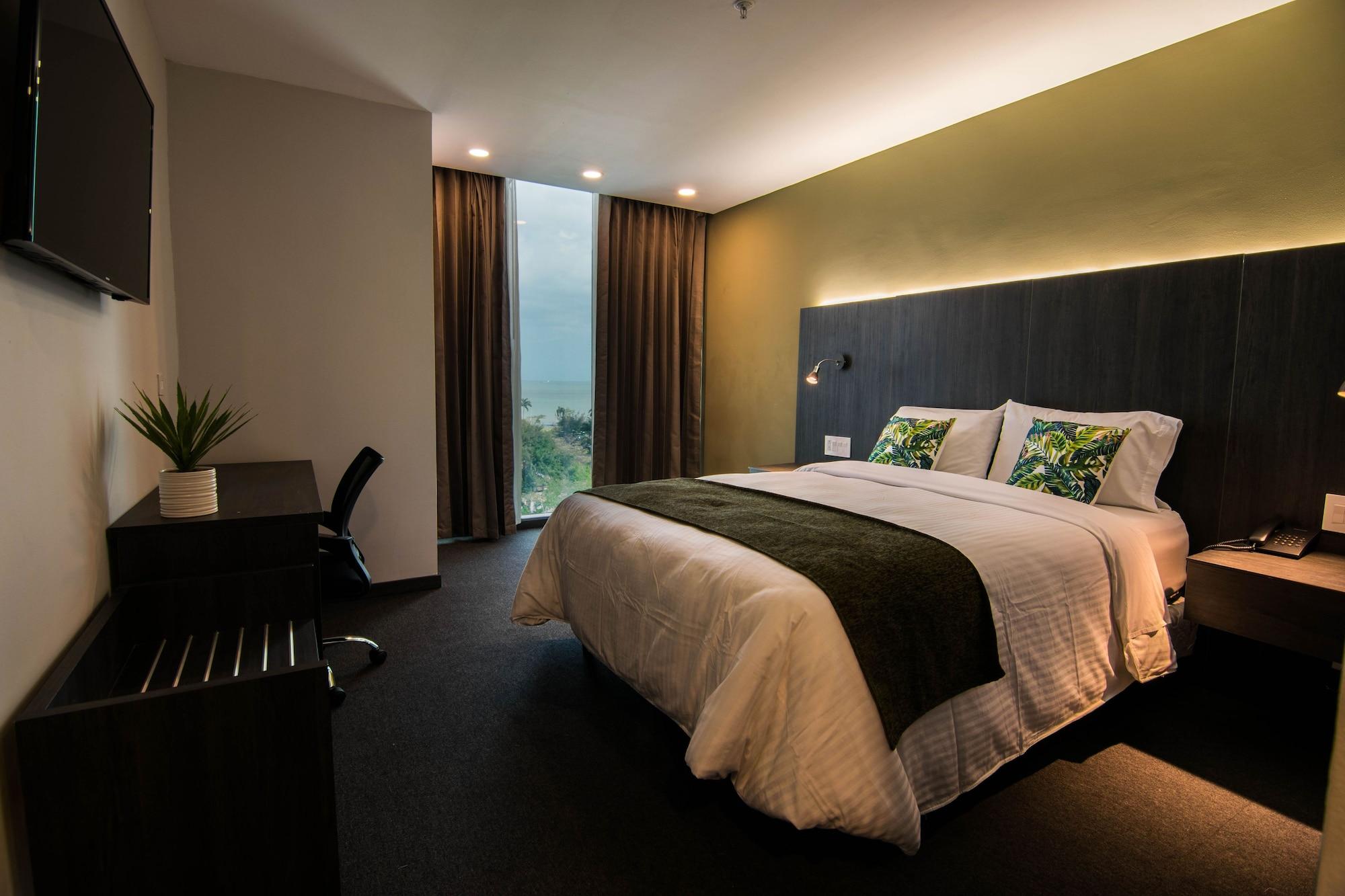 Innfiniti Hotel & Suites Panama City Luaran gambar