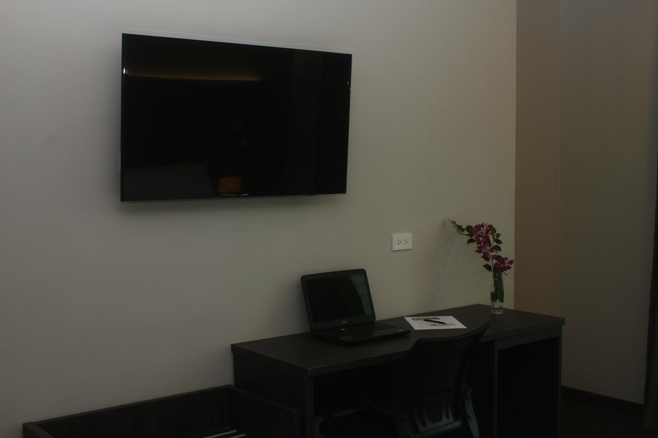 Innfiniti Hotel & Suites Panama City Luaran gambar